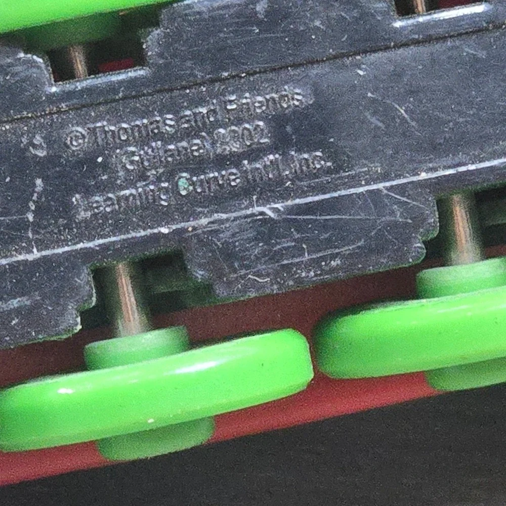 Thomas Friends Diecast Magnetic Henry Train Engine 2002 Take N Play Along